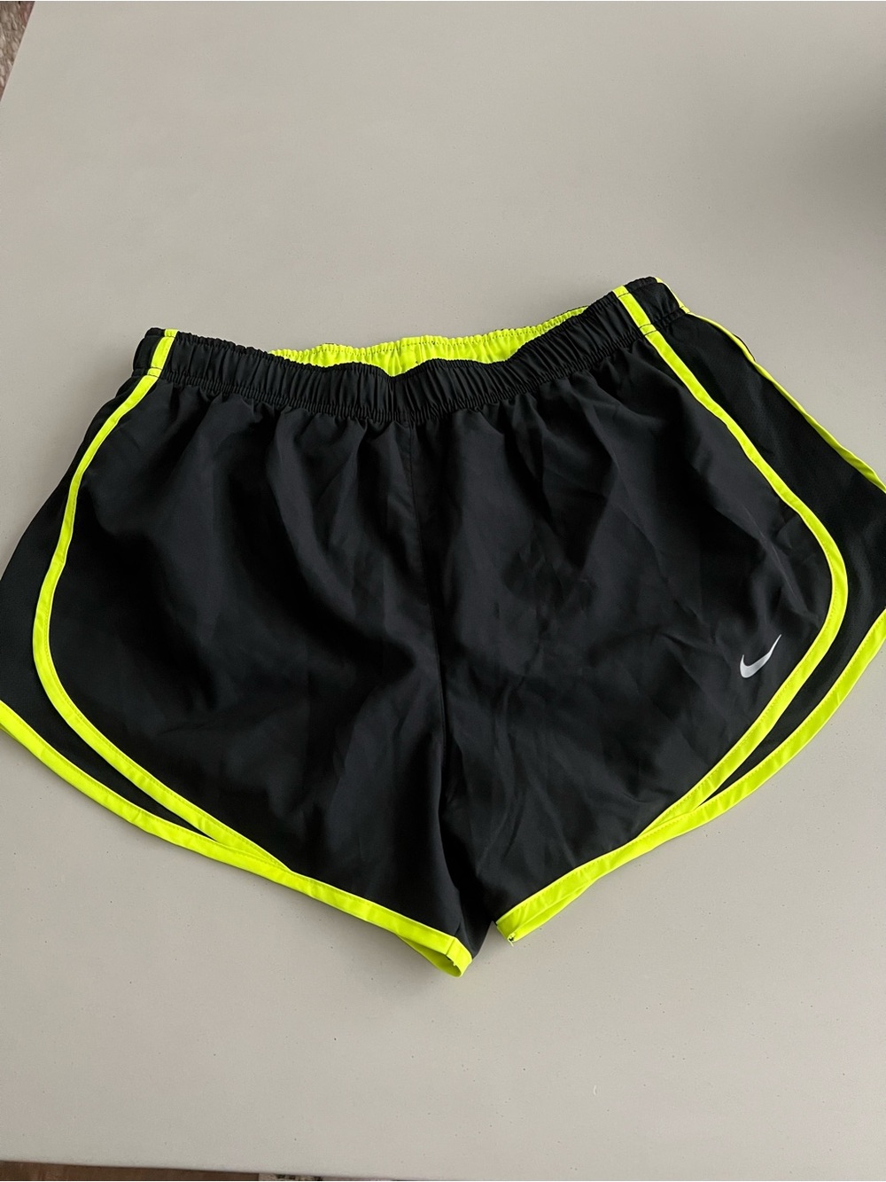 Nike Womens Black Yellow Dri Fit Pull On Activewear Athletic Shorts Size Large